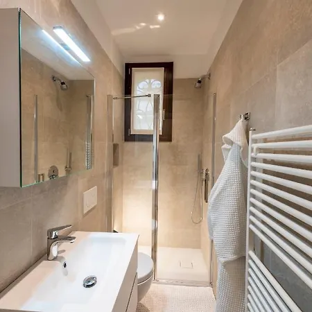 Gallo 1915, Luxurious With Garden And Lido di Venezia